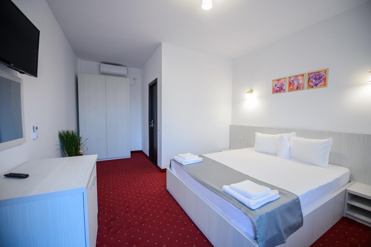 Casa On Hotell Năvodari Eksteriør bilde